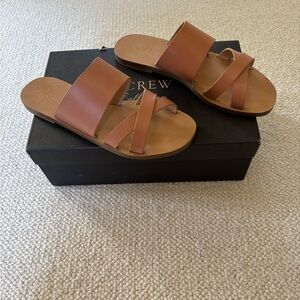J CREW Bali flat sandals. Beige leather. Size 37. EUC